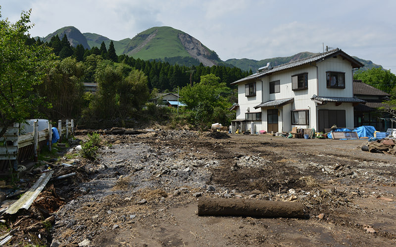 倒壊した建物を解体した鎌倉さん宅。