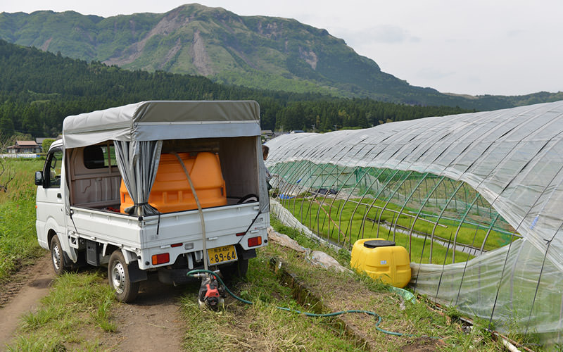 水を汲んできて補給する。