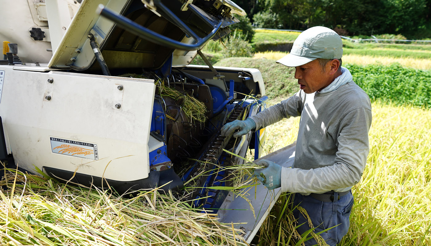 機械を点検する
